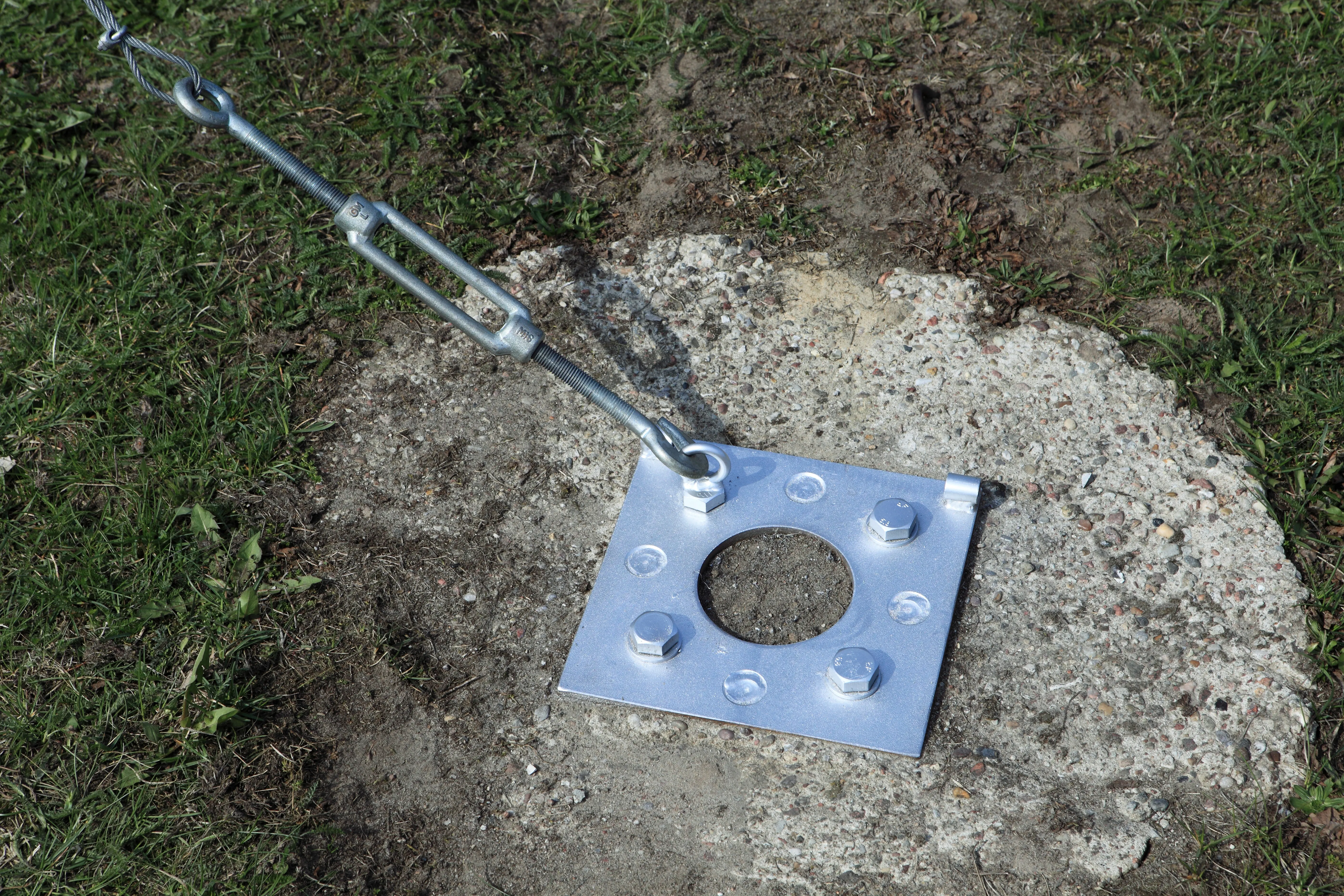 Polanik Cage Gate Lift