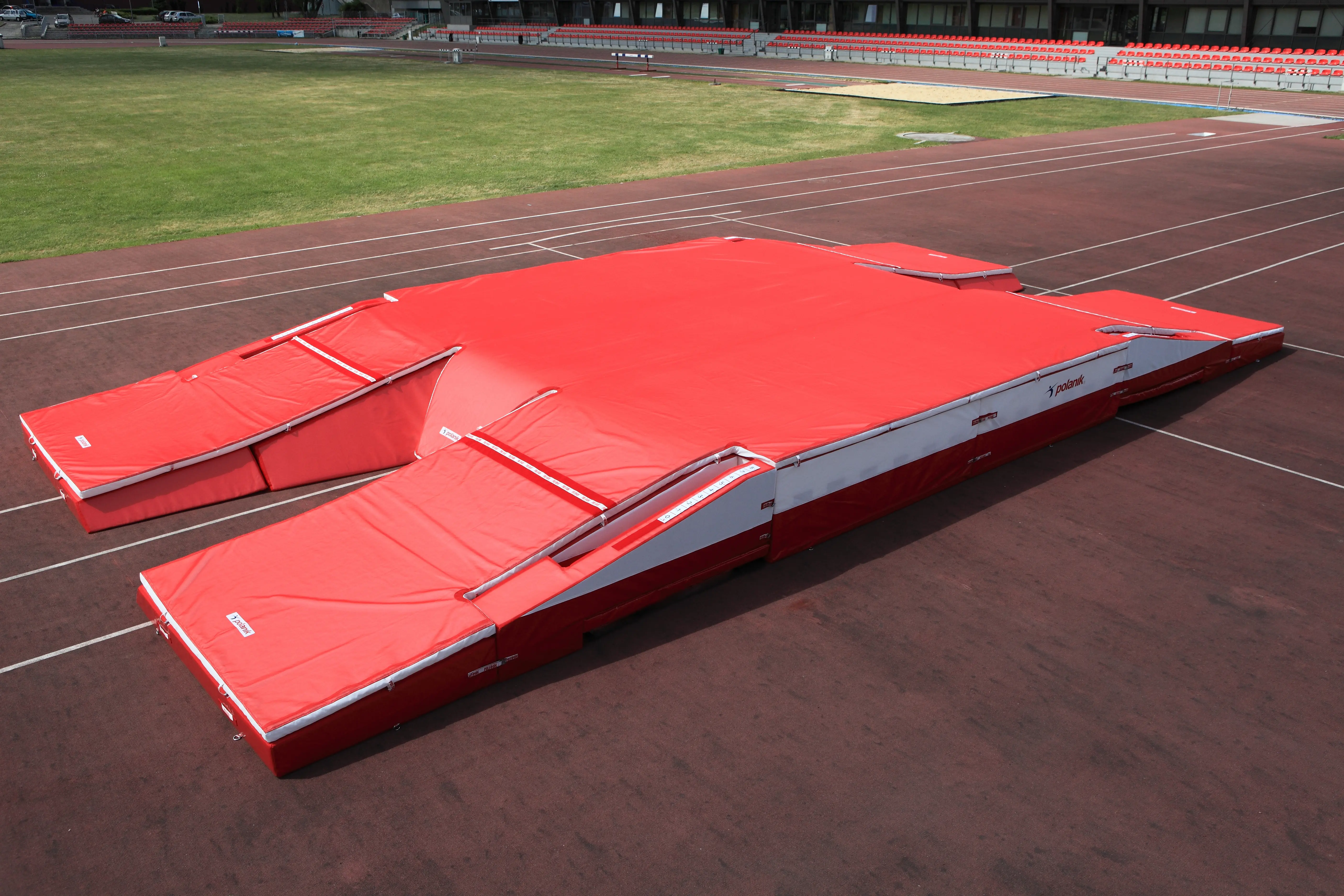 Polanik Double Front Pole Vault Mat