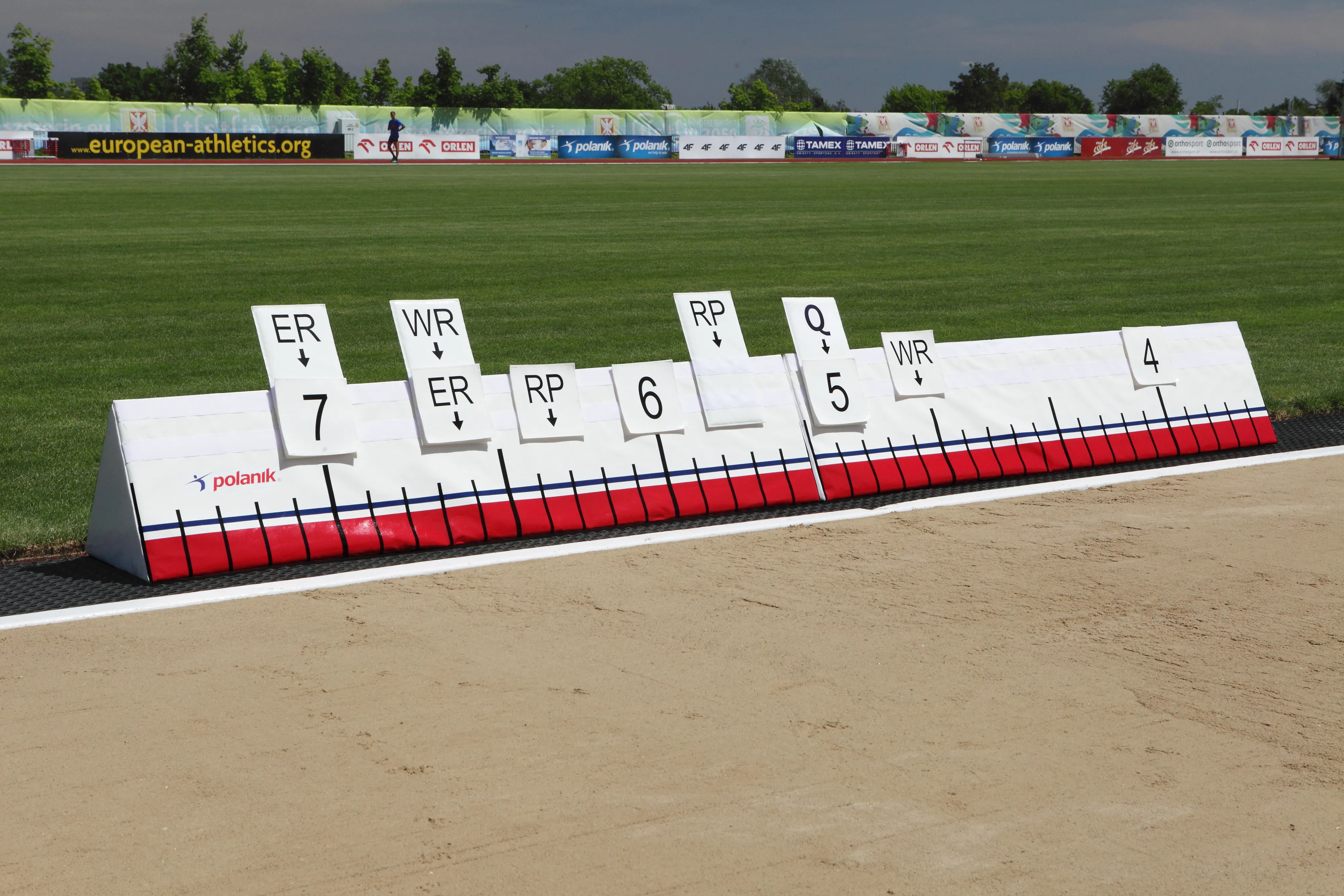 Polanik Moveable Foam Distance Marker
