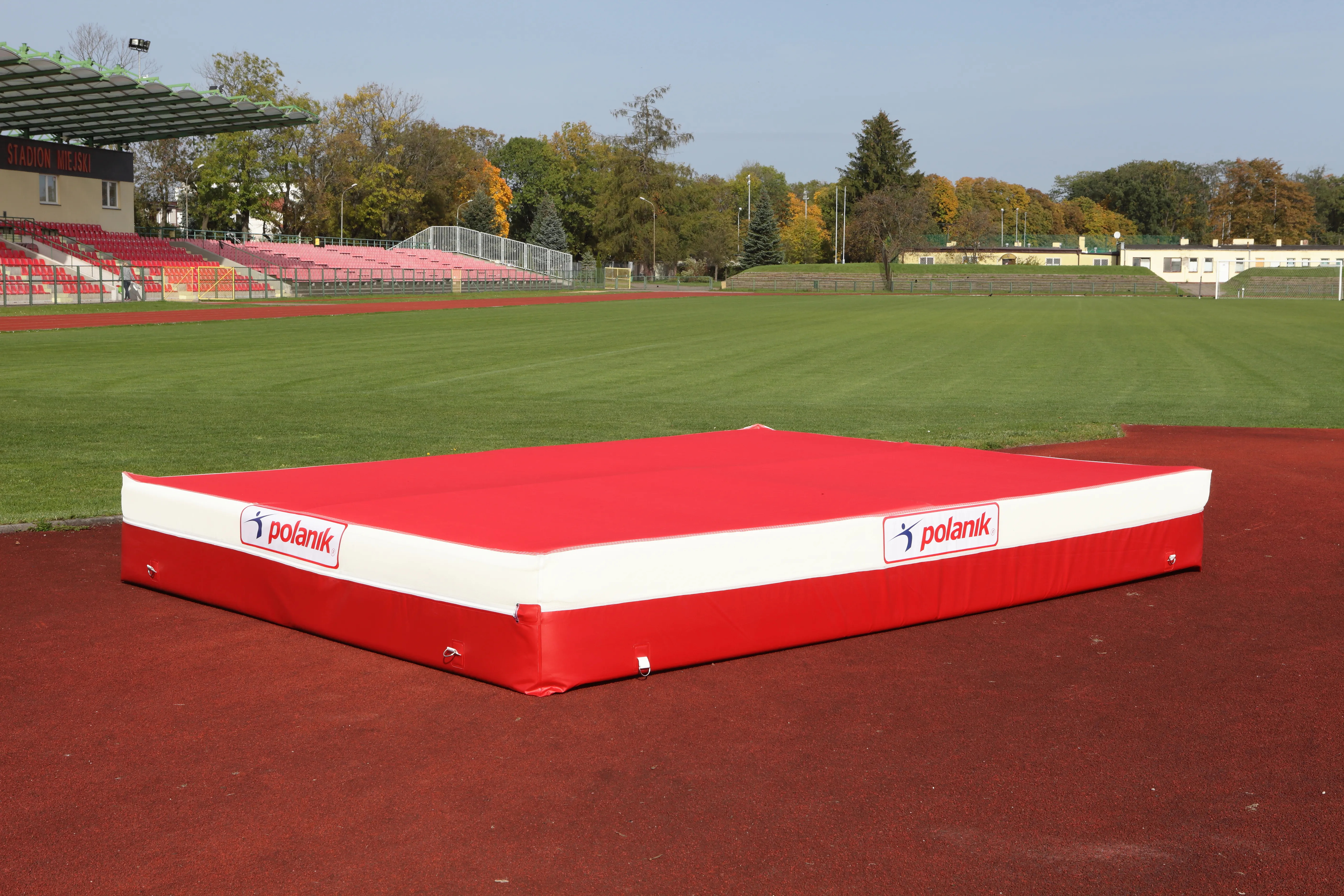 Polanik High Jump Mat with Hollow Air Foam System