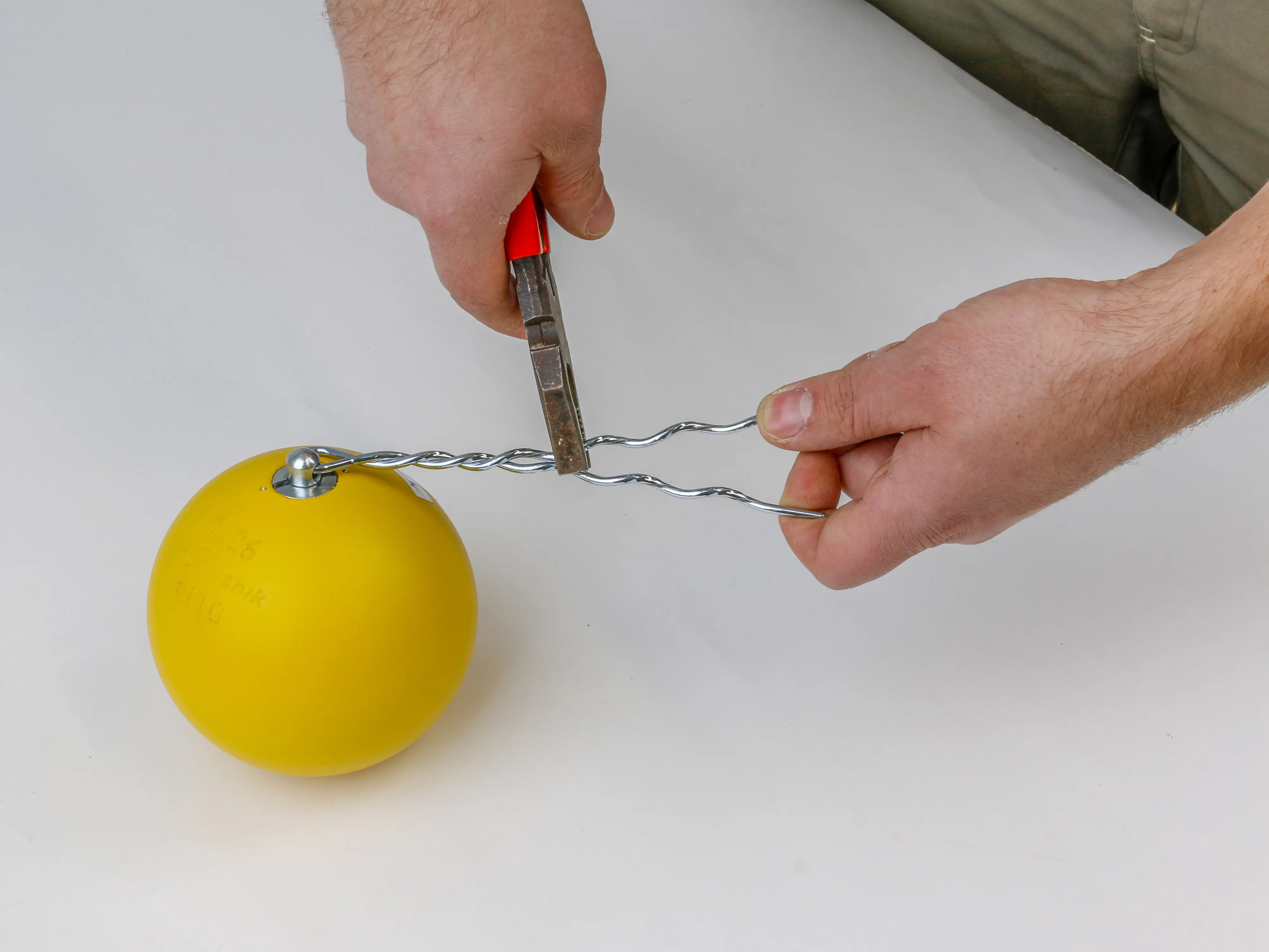 Throwing Hammer Assembly
