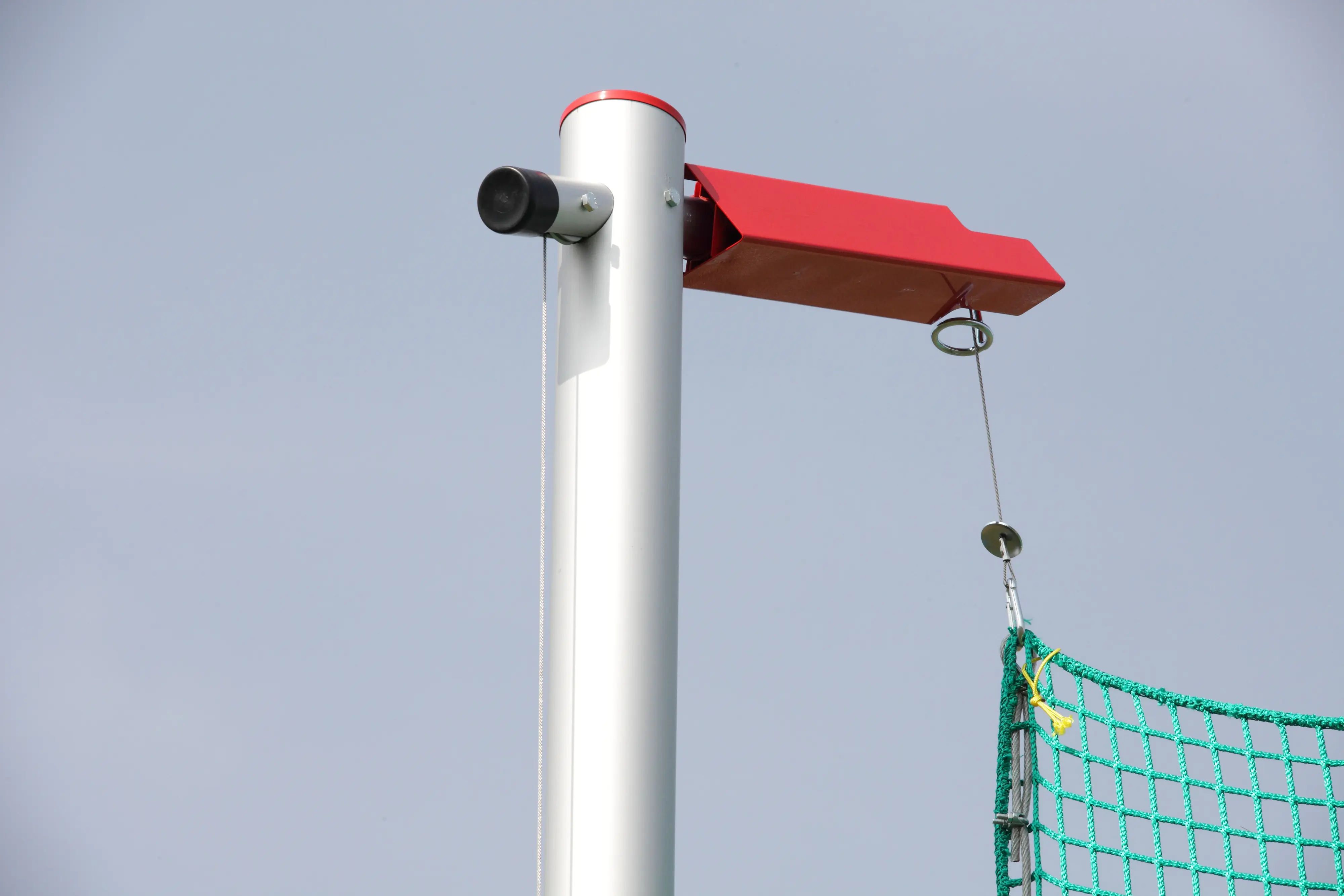 Polanik Cage Pillar Extension Arm Shield