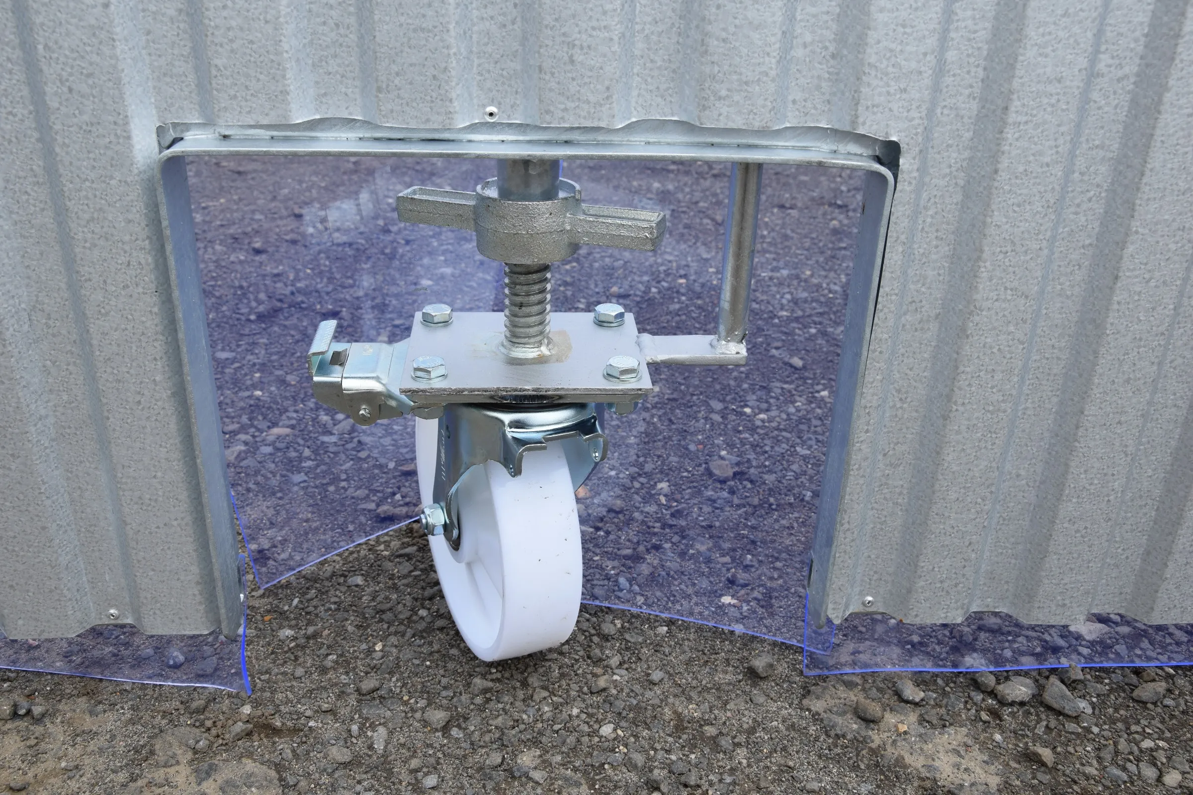 Polanik Lockable Metal Cover for High Jump Mats