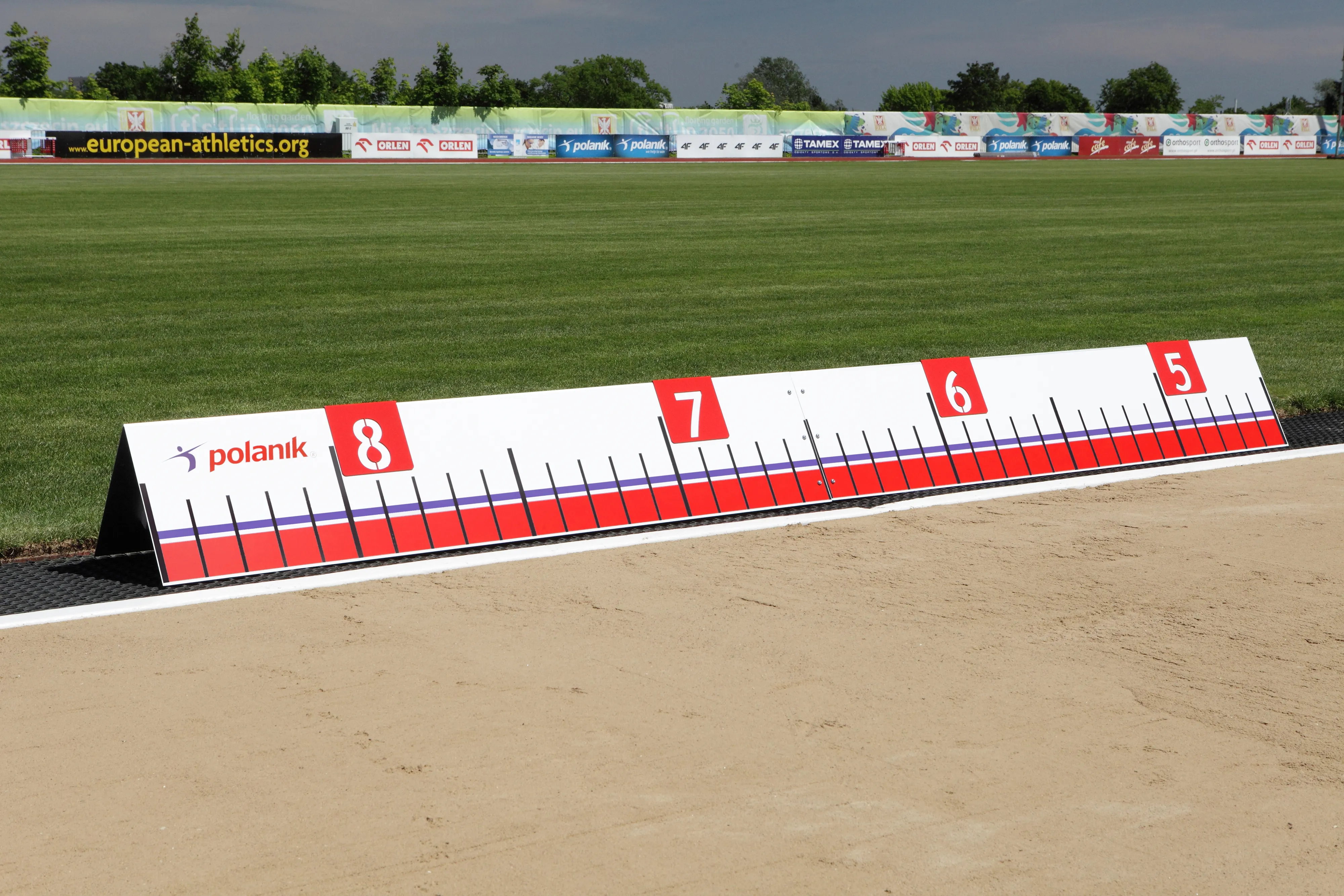 Polanik Moveable Aluminium Distance Marker