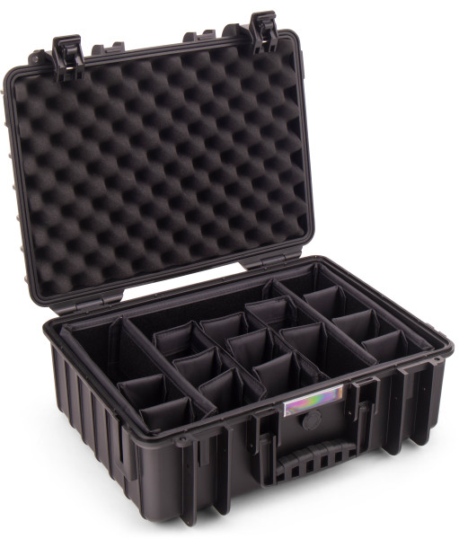 Throwing equipment scale and rugged transport case